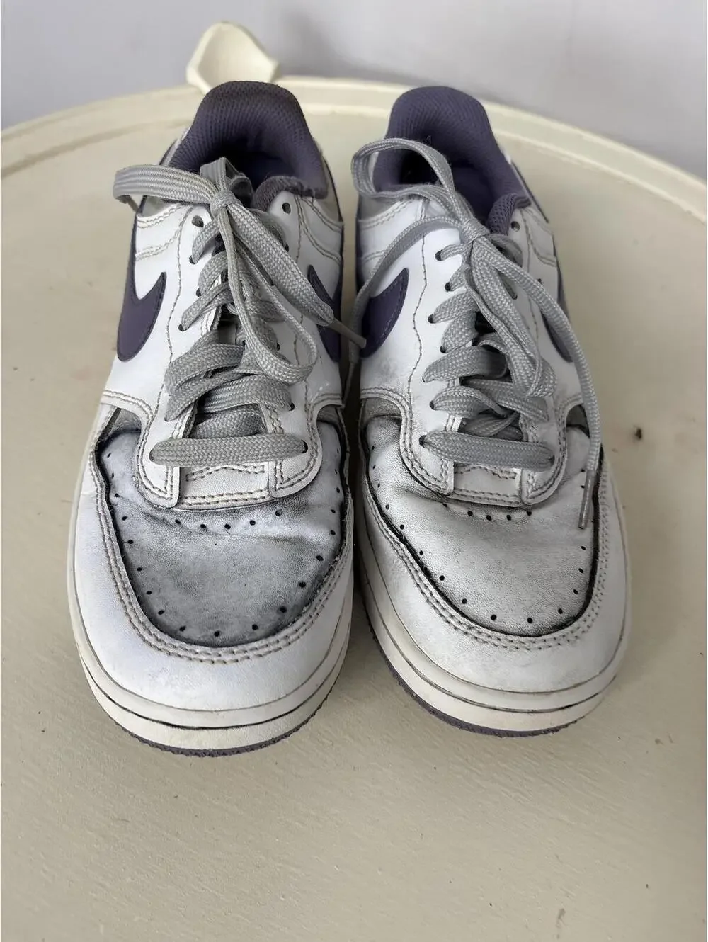 Nike Low Top Sneakers with purple Size 6.5 Girls Kids